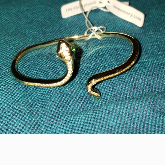 NWT Gold 💛 & Green 💚 Serpentine Bracelet - Picture 2 of 6